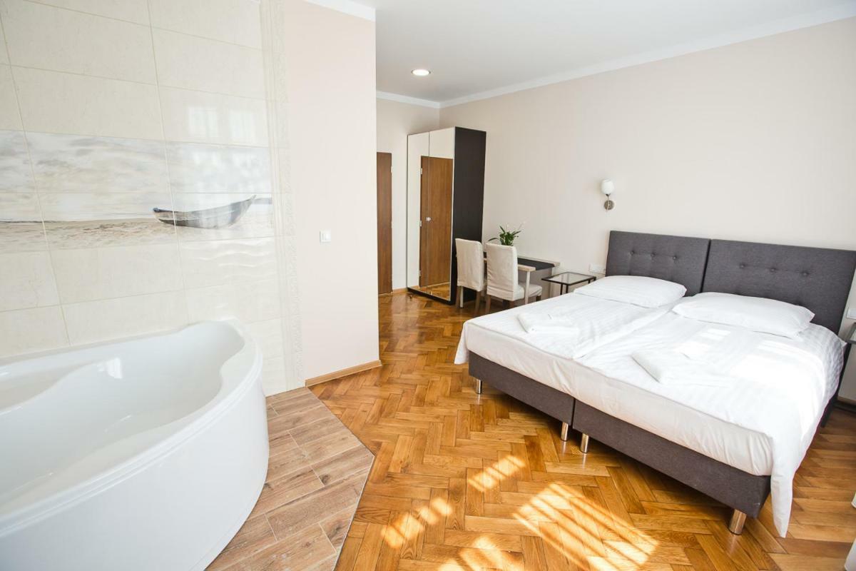 R&B Apartments Poznan Dış mekan fotoğraf